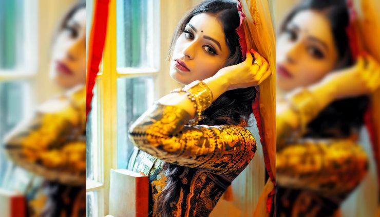 নিজের শরীরের মেদ নিয়ে মানসিক অবসাদে ভুগেছেন ঋতাভরী! অকপট স্বীকার অভিনেত্রীর নিজের শরীরের মেদ নিয়ে মানসিক অবসাদে ভুগেছেন ঋতাভরী! অকপট স্বীকার অভিনেত্রীর