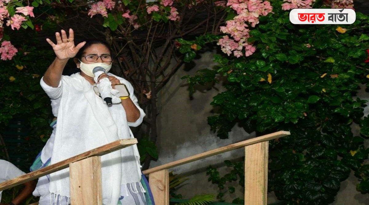 বঙ্গবাসীর পছন্দ মমতা ম্যাজিক, মসনদে বসেই বিনামূল্যে ভ্যাকসিনের ঘোষণা মমতার