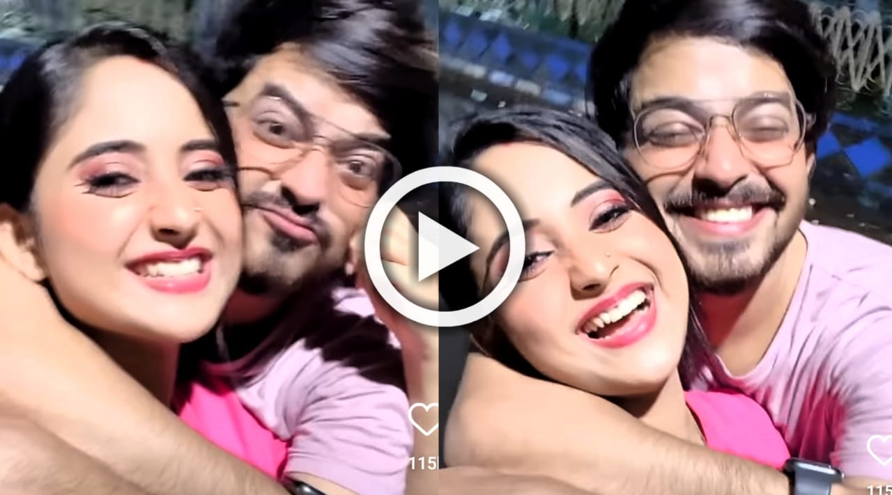 Mithai: মাঝ রাস্তায় হঠাৎ মিঠাইকে পেছন থেকে জড়িয়ে ধরল এক যুবক! তারপর... ভিডিও তুমুল ভাইরাল Mithai: মাঝ রাস্তায় হঠাৎ মিঠাইকে পেছন থেকে জড়িয়ে ধরল এক যুবক! তারপর... ভিডিও তুমুল ভাইরাল