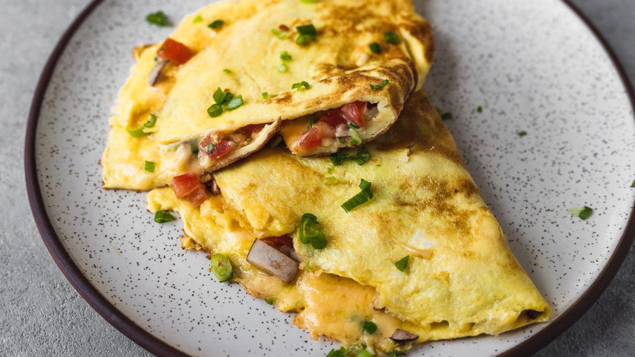 Off Egg Omelette: বাড়িতে তৈরি করুন ডিম ছাড়াই অফ এগ অমলেট, জানুন রেসিপি