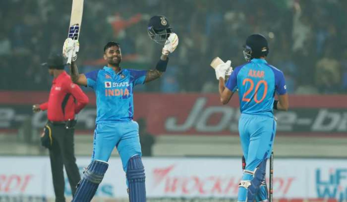 IND Vs SL t20 series: ৬,৬,৬,৬,৬,৬,৬,৬,৬! ঐতিহাসিক ইনিংস সূর্য কুমার যাদবের, গড়লেন অবিশ্বাস্য রেকর্ড IND Vs SL t20 series: ৬,৬,৬,৬,৬,৬,৬,৬,৬! ঐতিহাসিক ইনিংস সূর্য কুমার যাদবের, গড়লেন অবিশ্বাস্য রেকর্ড