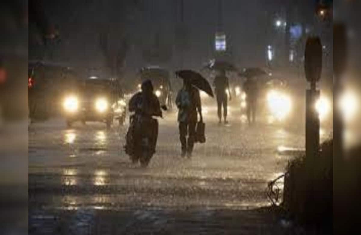 IMD Weather Update: দোল পূর্ণিমা ঝড় জলে মাটি! এ বছরের দোল পূর্ণিমায় কি বৃষ্টিতে কাঁপবে ভারত?