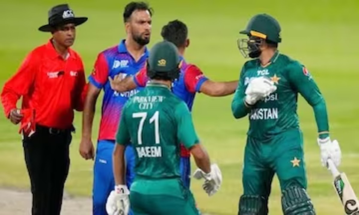 Cricket News: আফগানদের মারের ভয়ে ভীত পাকিস্তান, ক্রিকেটারদের জন্য বাড়তি নিরাপত্তা চাইল পিসিবি