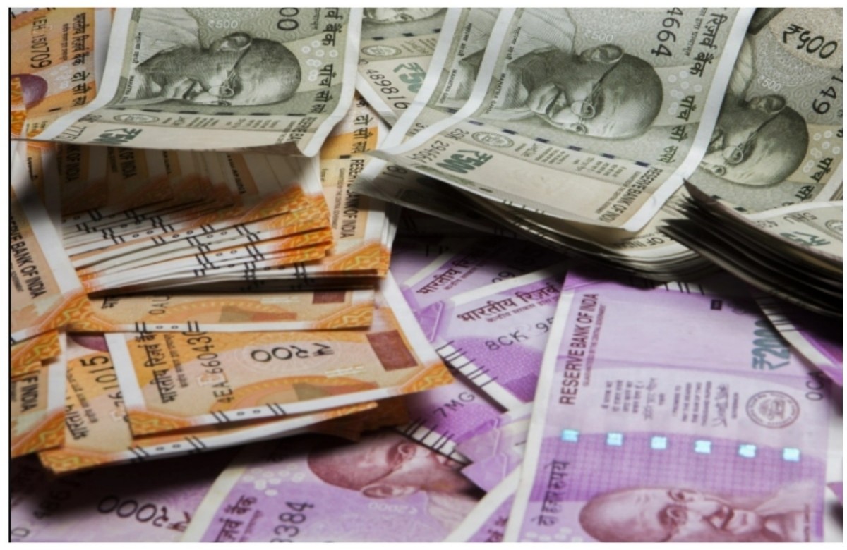 High Paid job: দ্বাদশ শ্রেণীর পরে এই কোর্সটি করলে আপনি বেতন পাবেন লাখ লাখ টাকা, তার সাথেই থাকবে ব্যবসার সুযোগ