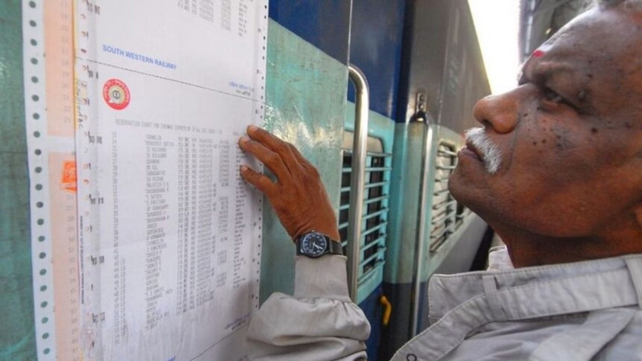 Indian railways: চার্ট তৈরির পর টিকিট বাতিল করা হলে টাকা কি ফেরত দেওয়া হবে? জেনে নিন ভারতীয় রেলের নতুন নিয়ম Indian railways: চার্ট তৈরির পর টিকিট বাতিল করা হলে টাকা কি ফেরত দেওয়া হবে? জেনে নিন ভারতীয় রেলের নতুন নিয়ম