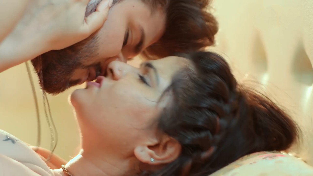 এই ওয়েব সিরিজের প্রতিটি দৃশ্যে ভরপুর রোমাঞ্চ, ললিতা ভাবির কর্মকাণ্ড দেখলে ঘাম ঝরবে