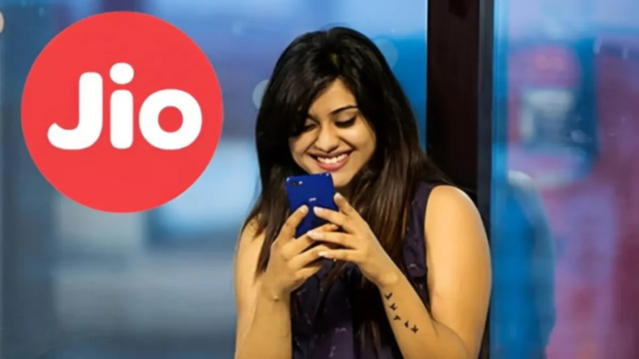 JIO: রিলায়েন্স জিও ব্যবহারকারীদের ধাক্কা, রিচার্জের দাম বাড়িয়ে দিল Jio