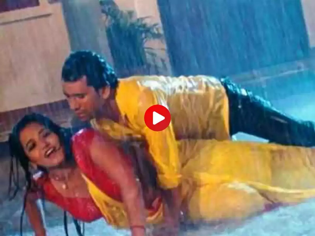 বন্ধ ঘরে শরীর নাড়ালেন মোনালিসা, নিরহুয়ার সঙ্গে রোমান্স, চিৎকার শুরু করলেন