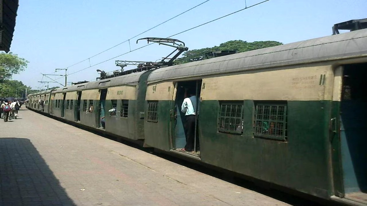 Indian Railways: সেজে উঠবে পশ্চিমবঙ্গের ৬২ টি রেল স্টেশন, কি কি পরিষেবা থাকবে এইসব স্টেশনে?