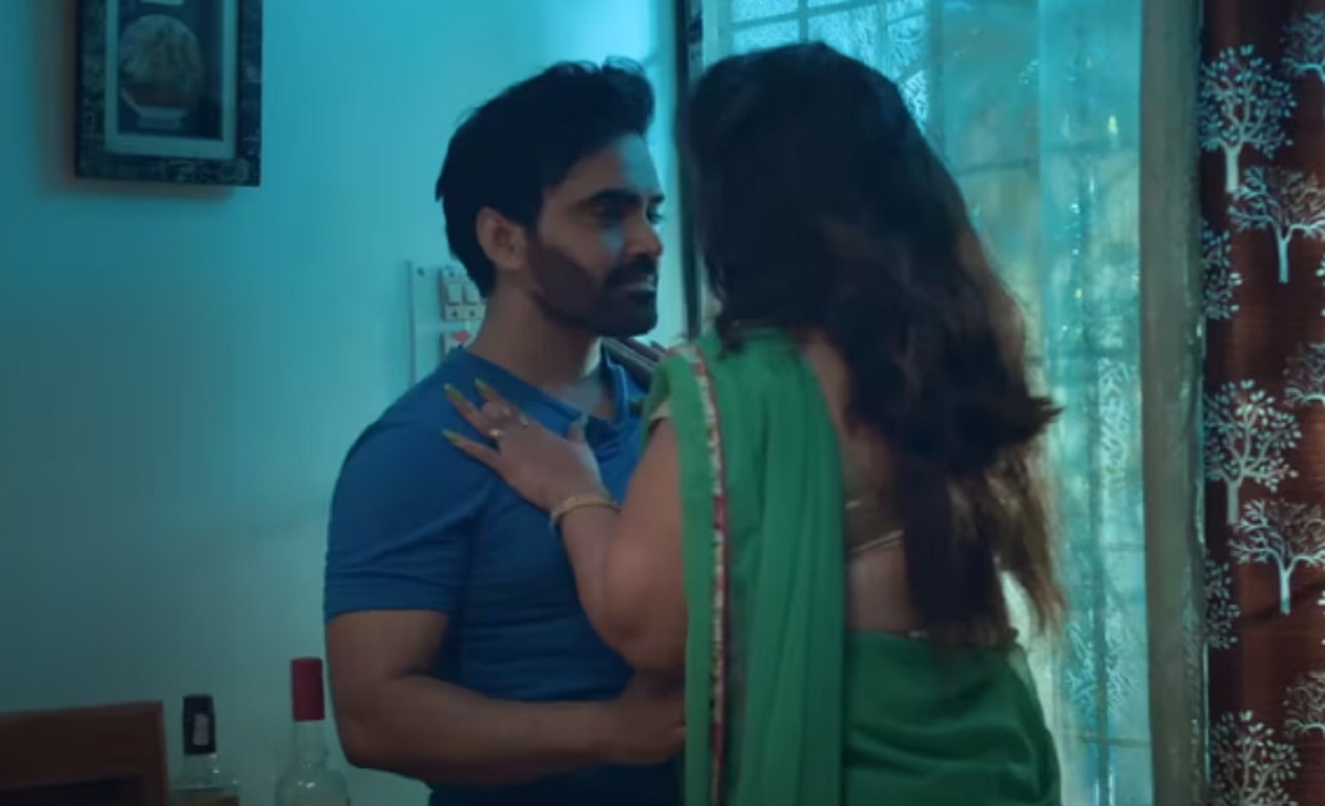ইরোটিক দৃশ্যে ভরা এই নতুন ওয়েব সিরিজ, ভুলেও ঘরের লোকেদের সামনে দেখবেন না, ট্রেলার দেখুন (Updated)
